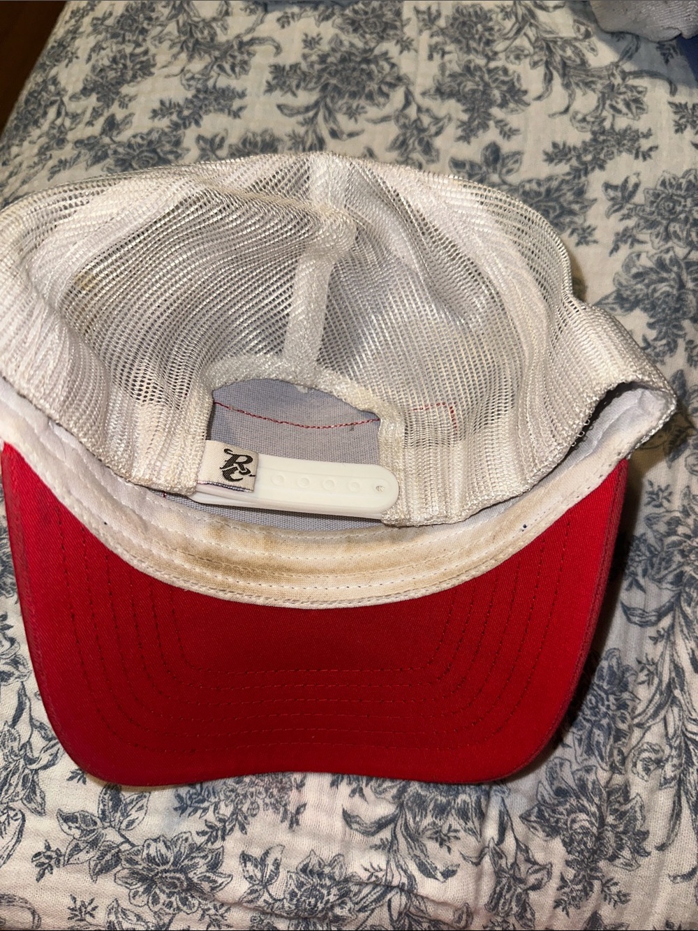 America Trucker Hat - Red, Blue & White Patch - Picture 2 of 2